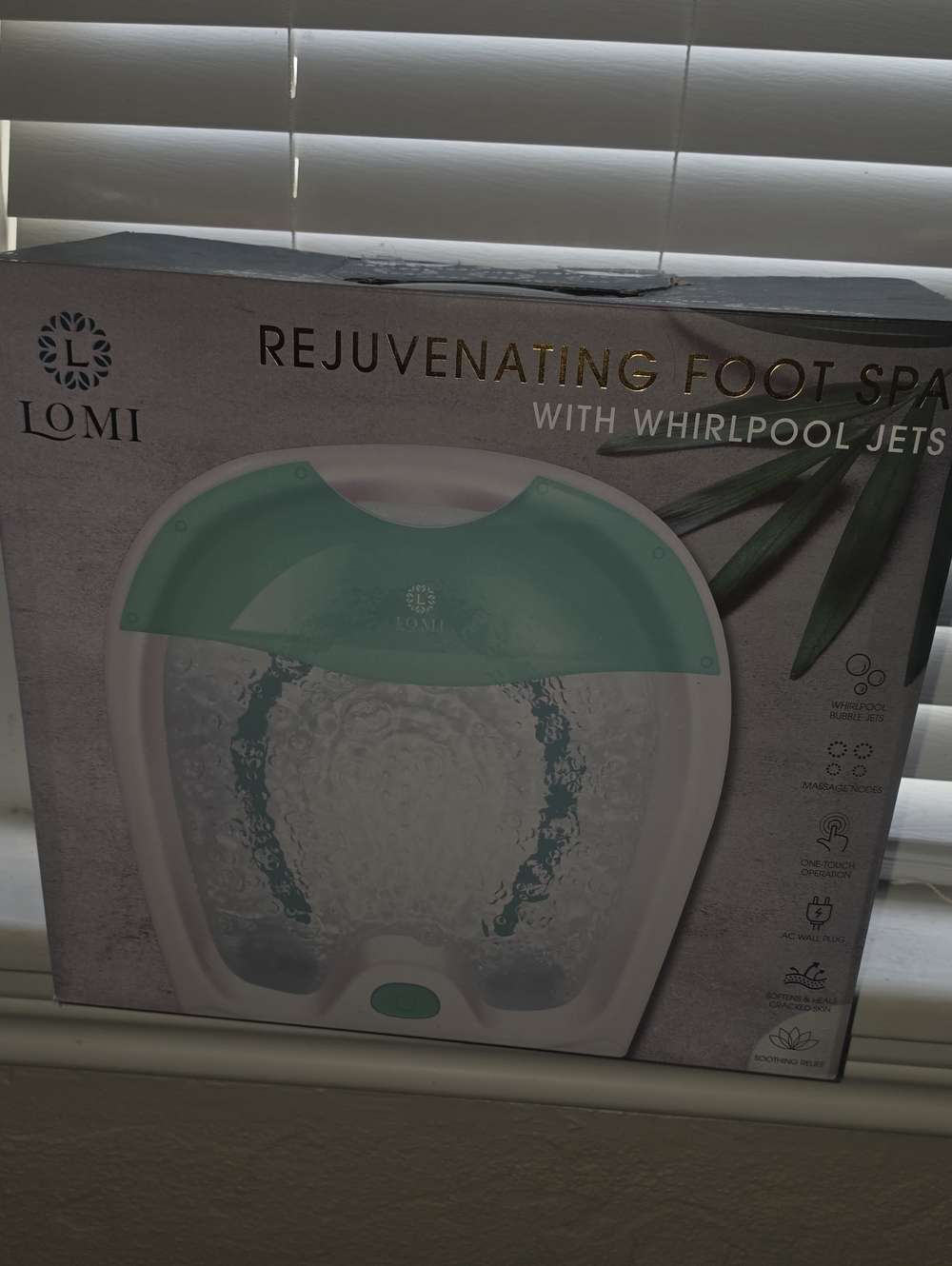 Rejuvenating Foot Spa with Whirlpool Jets - Mint Green